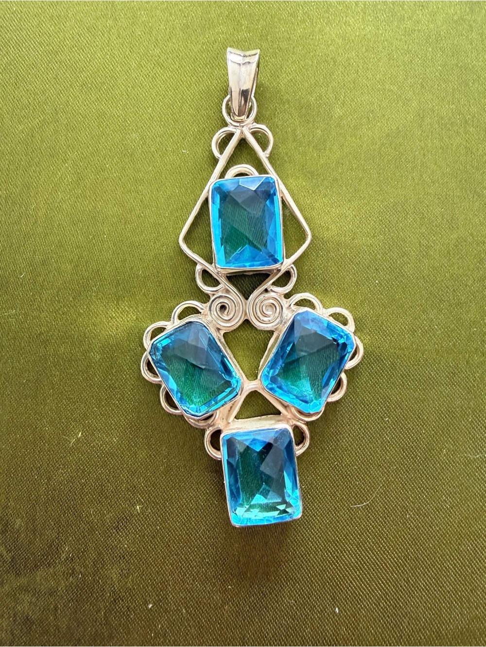 Blue Crystal Silver Pendant Necklace